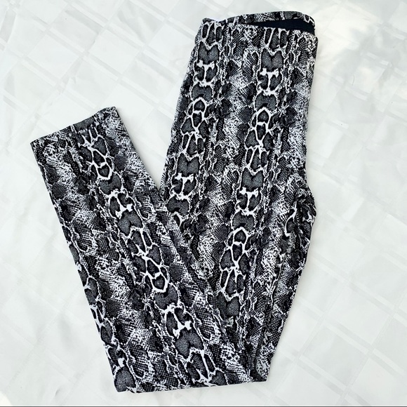 Karen Kane Sky Country Piper Pants - Picture 4 of 8